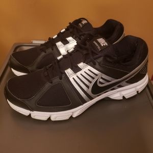 Nike Men's Downshifter 5 Running Shoes